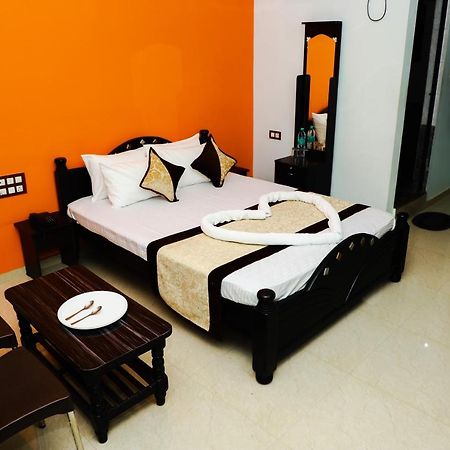 Hotel Megha Residency Haveri Exterior foto
