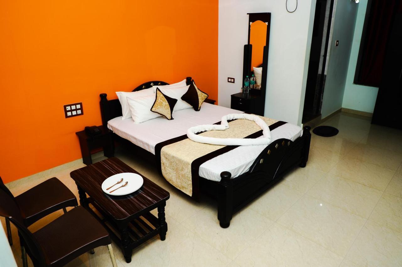 Hotel Megha Residency Haveri Exterior foto