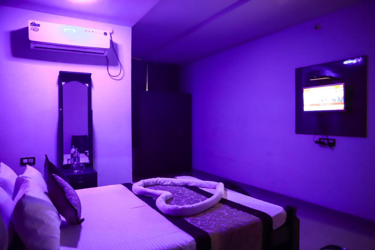 Hotel Megha Residency Haveri Exterior foto